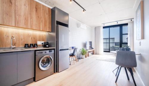 One-Bedroom Deluxe Apartment