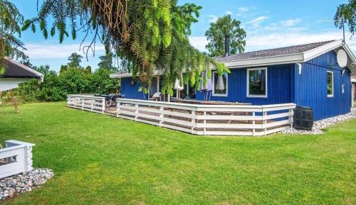 Four-Bedroom Holiday Home
