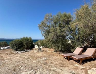 One-Bedroom Apartment with Sea View