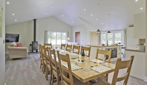 Seven-Bedroom House