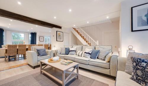 Six-Bedroom House