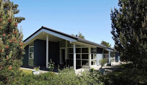 Five-Bedroom Holiday Home