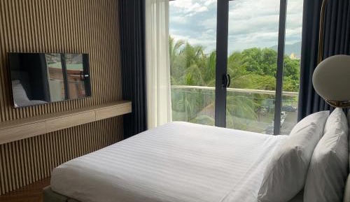King Room with Balcony