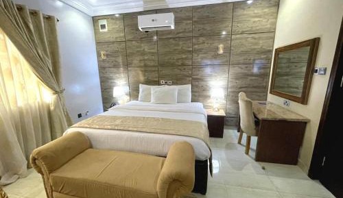 Deluxe Single Room
