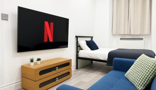 One-Bedroom Apartment with Garden