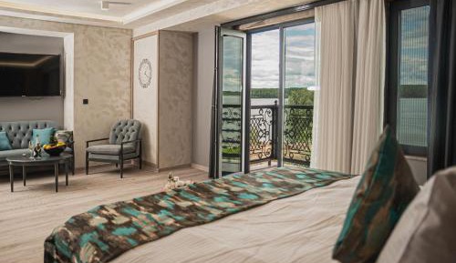 One-Bedroom Apartment with River View
