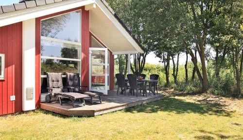 Four-Bedroom Holiday Home