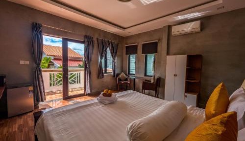 Deluxe King Room