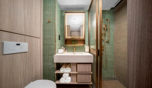 Twin City View Guest Room