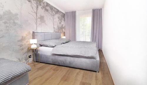 Deluxe One-Bedroom Apartment with Garden View
