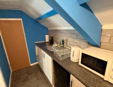 One-Bedroom Deluxe Apartment