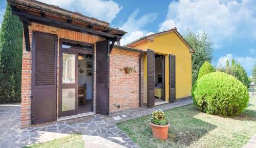 One-Bedroom Holiday Home