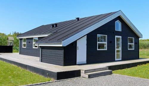 Four-Bedroom Holiday Home
