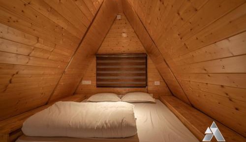 Quadruple Room with Mountain View