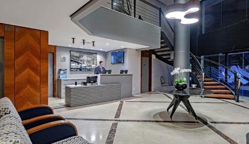 Deluxe One-Bedroom Apartment with City View