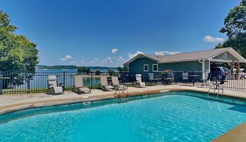 Four-Bedroom Holiday Home