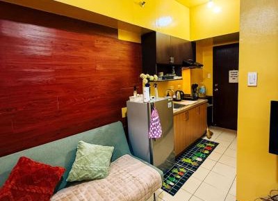 One-Bedroom Apartment with Balcony