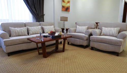 Deluxe King Suite