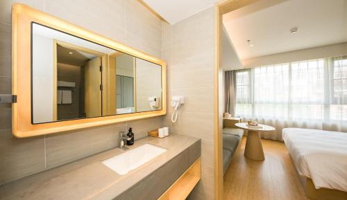 Superior Queen Room