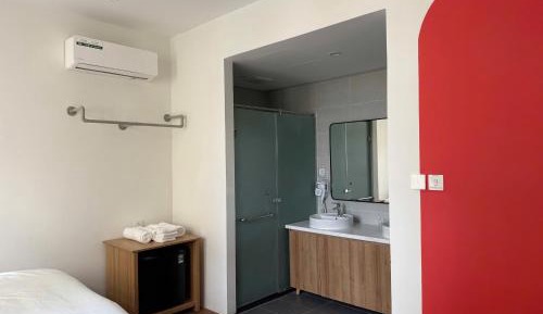 Quadruple Room with Private Bathroom