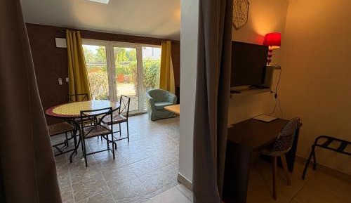 One-Bedroom Apartment with Terrace
