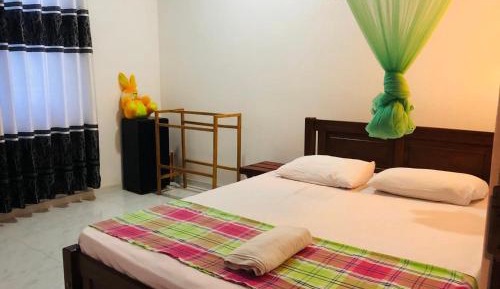 Room #1475062401
