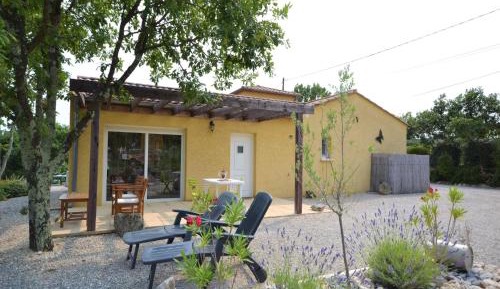 One-Bedroom Holiday Home