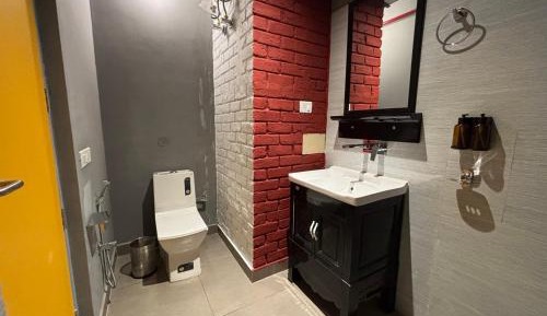 Room #1475137002