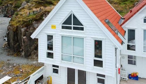 Four-Bedroom Holiday Home