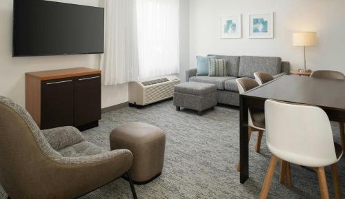 2 Bedroom Suite