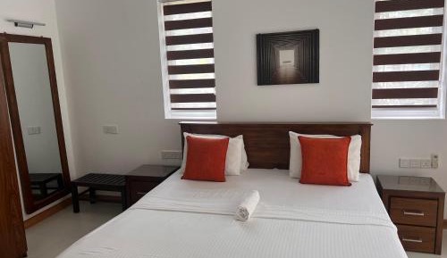 Deluxe Room (2 Adults + 1 Child)