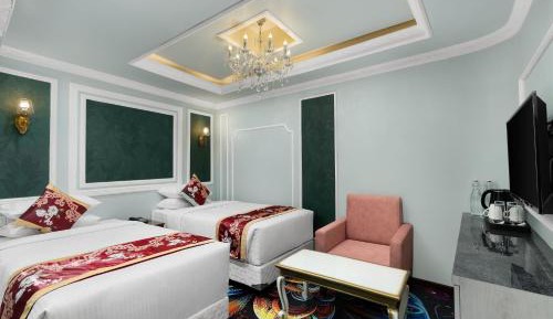 Deluxe Double or Twin Room