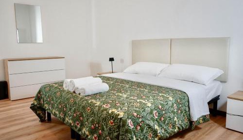 Double or Twin Room with Shared Bathroom