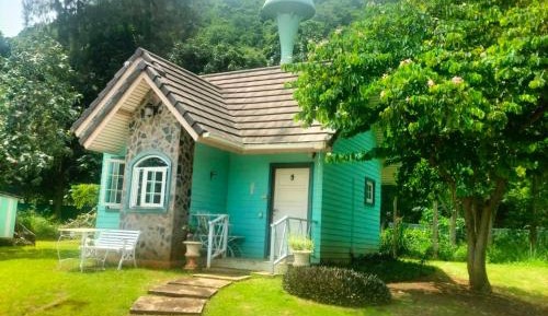 Cottage (2 Adults)