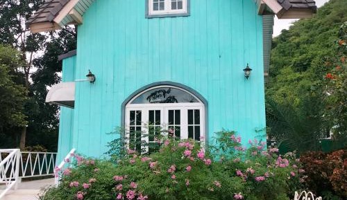 Family Cottage (5 Adults)