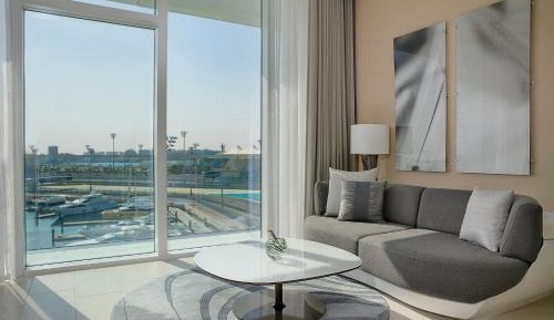 Spectacular, Guest room, 1 King, Race Track view, Balcony with Complimentary Yas Beach Access