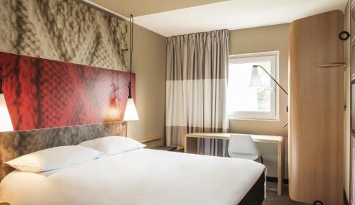 Double Sweet Room by Ibis