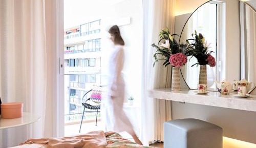 Deluxe Twin Room with Balcony