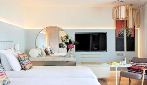 Superior Queen or Twin Room