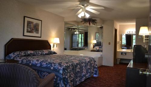 King Room with Spa Bath