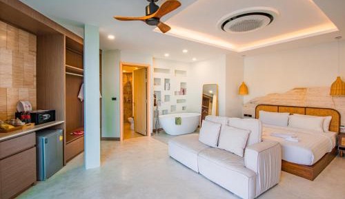 Deluxe Double Room with Bath