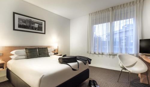 Standard Queen Room