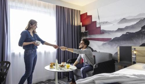 Classic Room with One Double Bed and One Single Bed