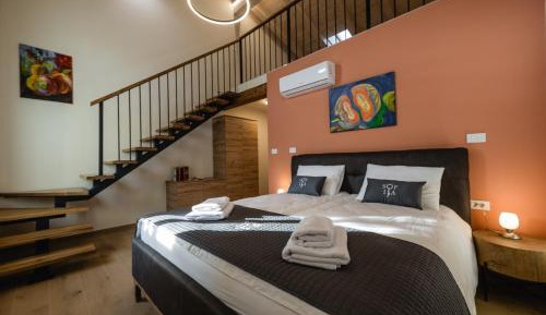 Deluxe Quadruple Room