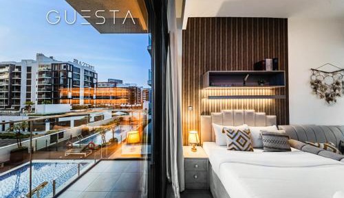 Studio Apartment with Balcony