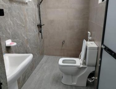 Deluxe Double Room (2 Adults + 1 Child)