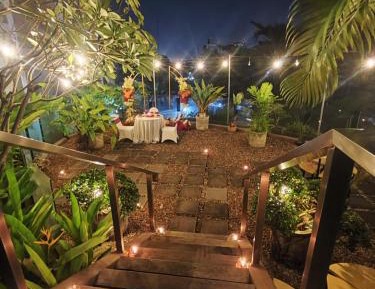 Romantic Superior Double Room with 1 x Candle Light Dinner for 2 pax