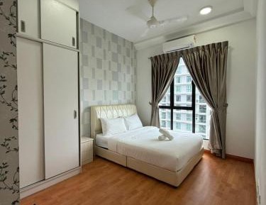 Two-Bedroom Apartment with City View