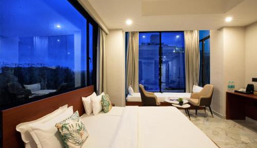 Suite with City View