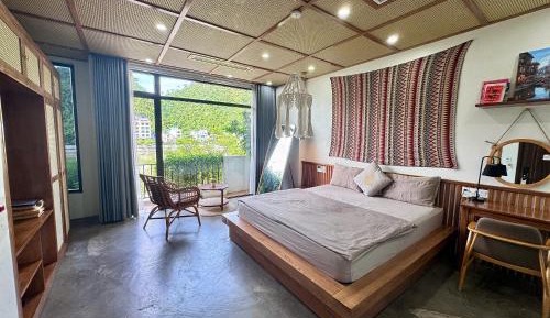 King Room with Balcony